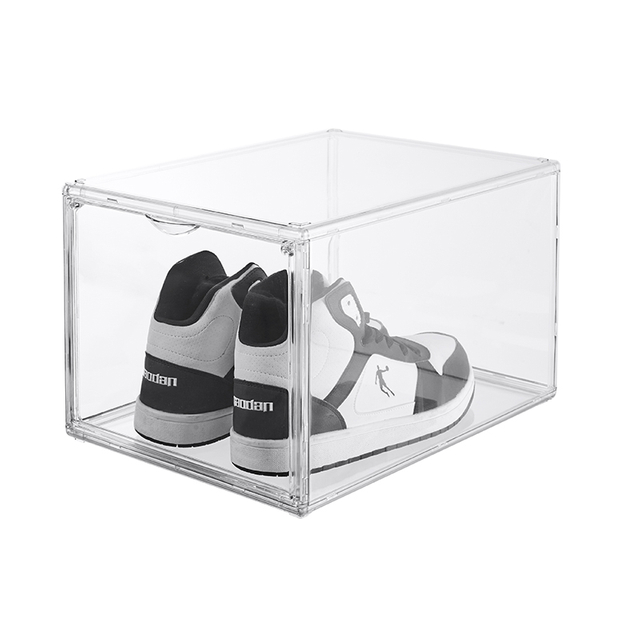 Caja de zapatos abierta frontal